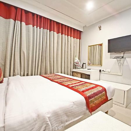 Hotel Diamond Plaza Chandigarh Exterior photo