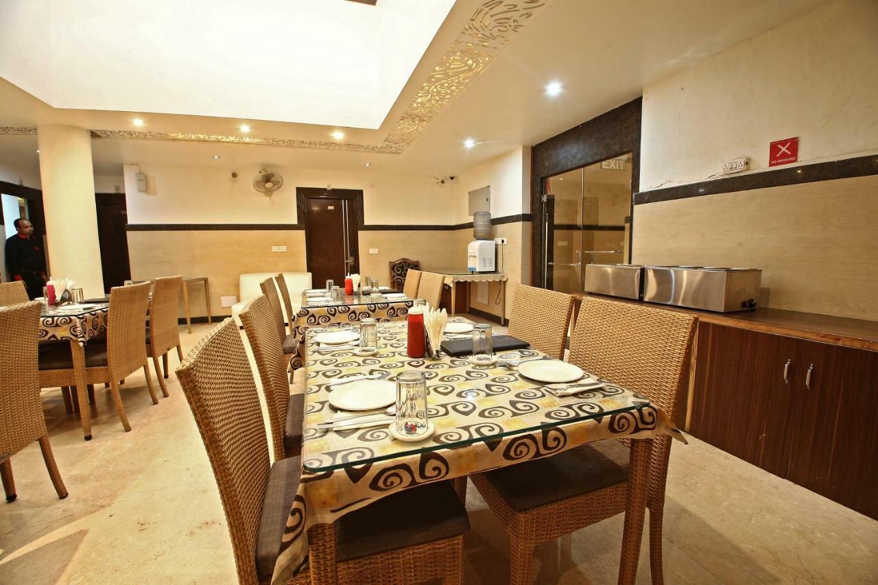 Hotel Diamond Plaza Chandigarh Exterior photo