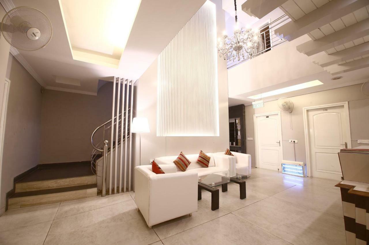 Hotel Diamond Plaza Chandigarh Exterior photo
