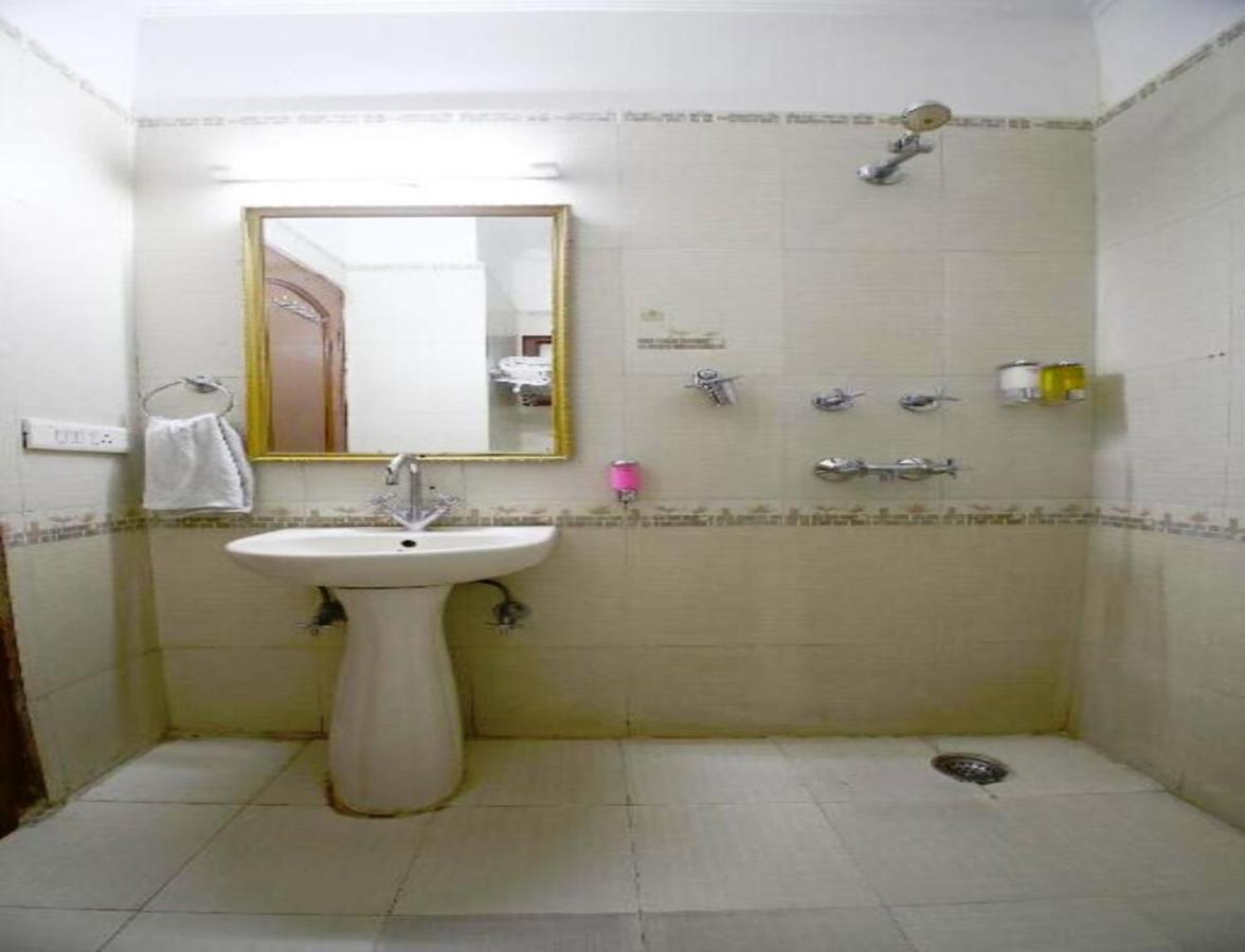 Hotel Diamond Plaza Chandigarh Exterior photo
